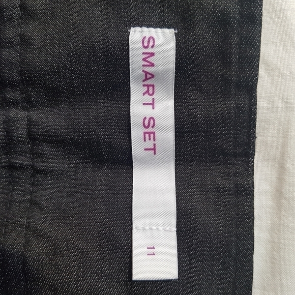 Smart Set Low Rise Bermuda Shorts - Picture 7 of 12